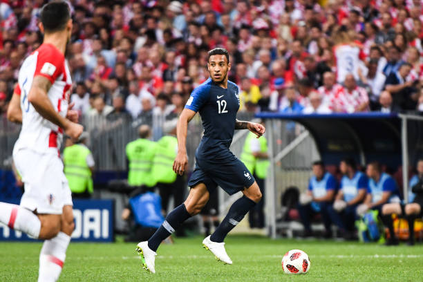 席在接受采 席在接受采