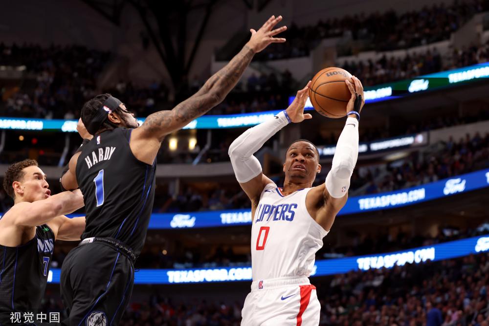 他也带领球 他也带领球