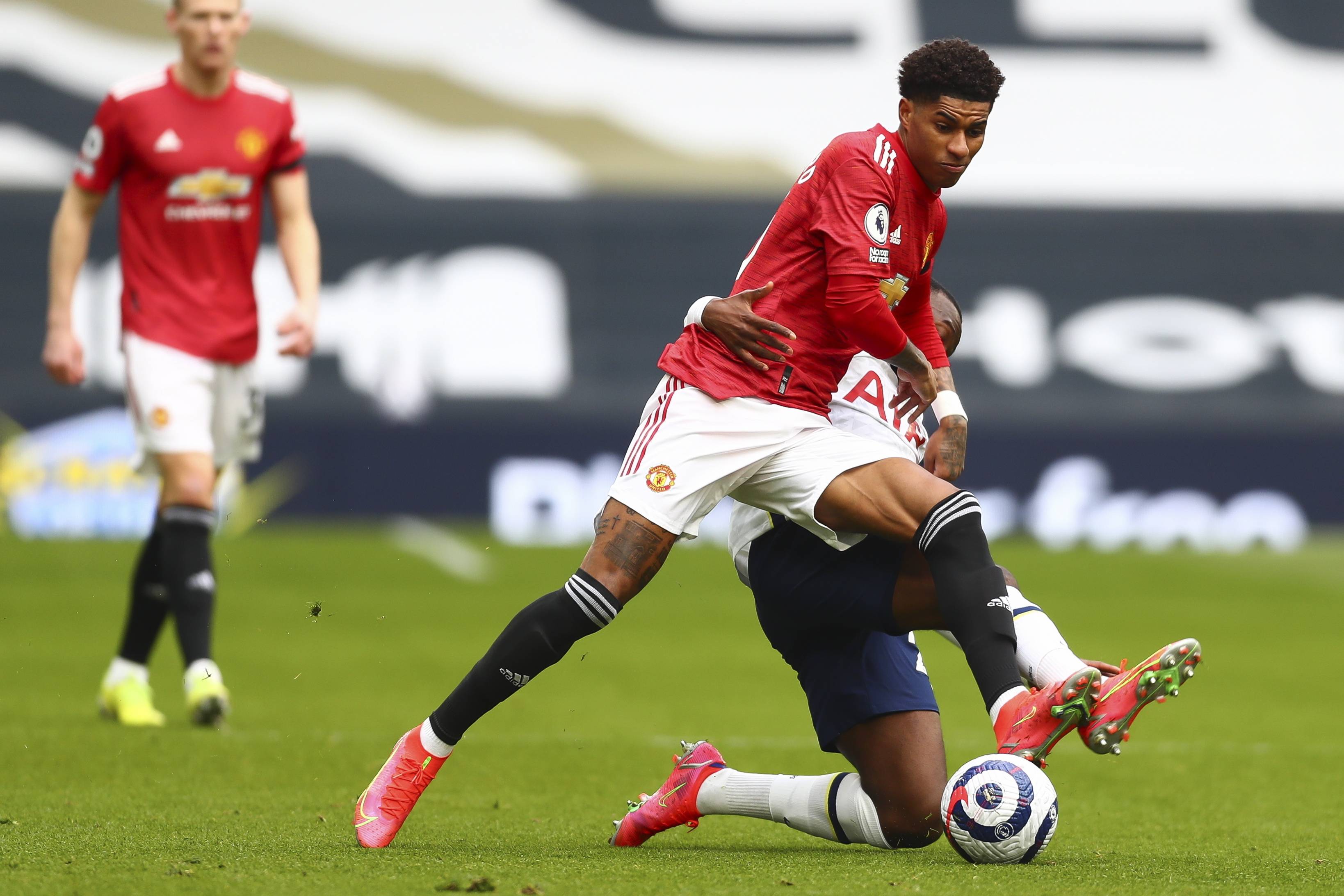 同时还与队 同时还与队